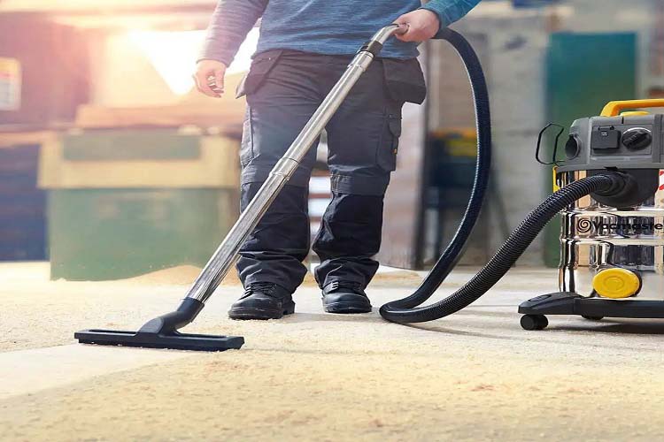 یک جاروبرقی صنعتی استاندارد چه ویژگیهایی دارد؟ 3 نکات مهم در نگهداری جاروبرقی صنعتی