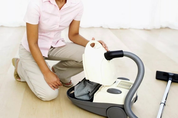 چرا جاروبرقی روشن نمیشود؟ 7 کیسه پر، عامل کاهش مکش